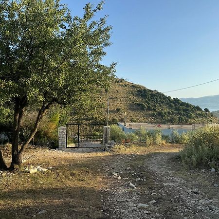 Vila Bedro Sarandë Exteriör bild