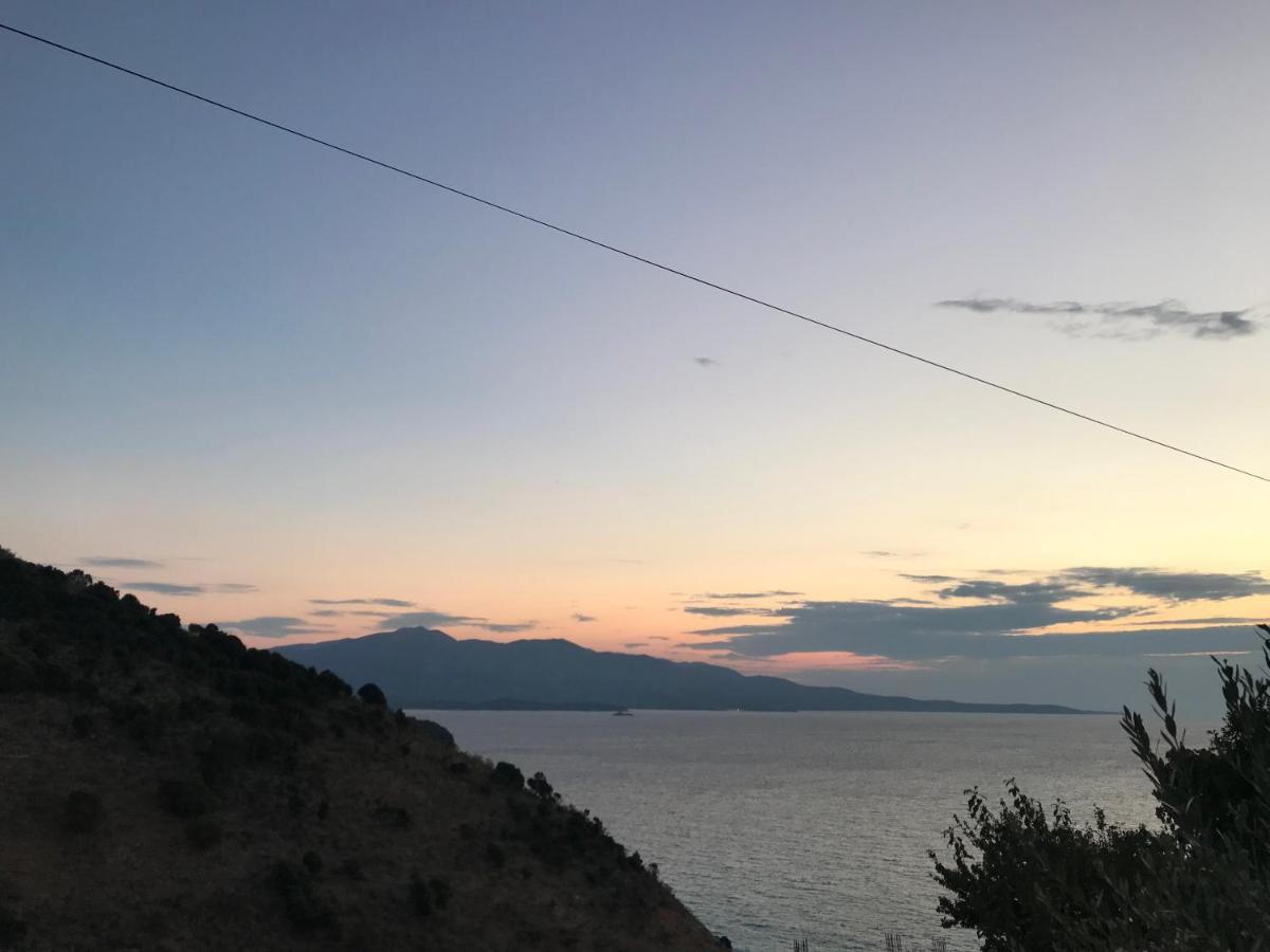 Vila Bedro Sarandë Exteriör bild