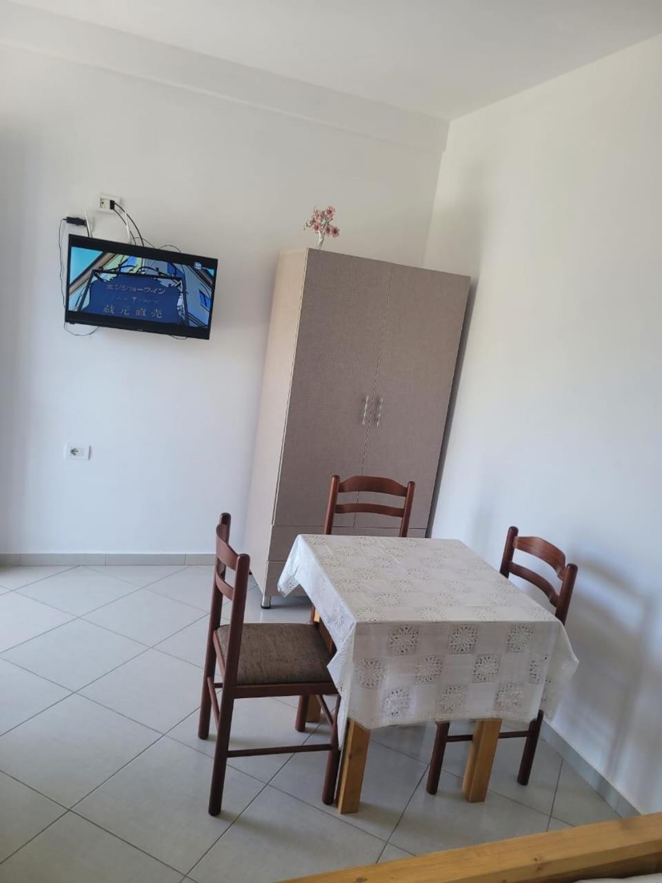 Vila Bedro Sarandë Exteriör bild