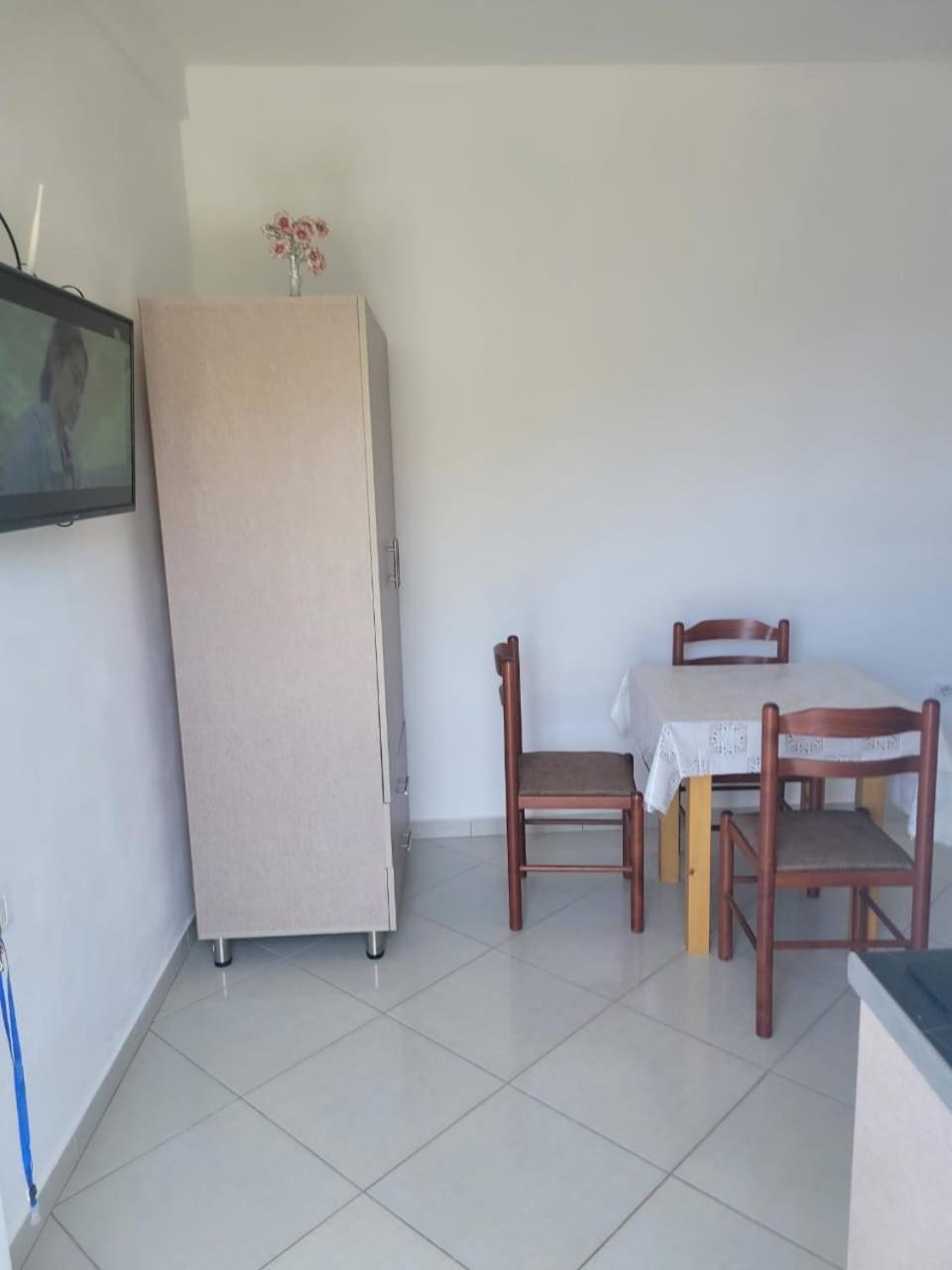 Vila Bedro Sarandë Exteriör bild