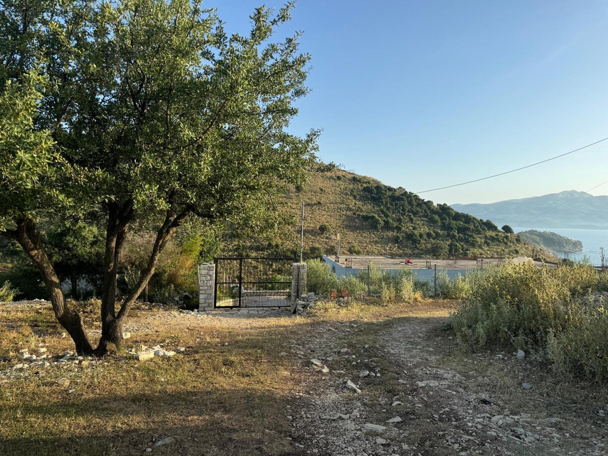 Vila Bedro Sarandë Exteriör bild